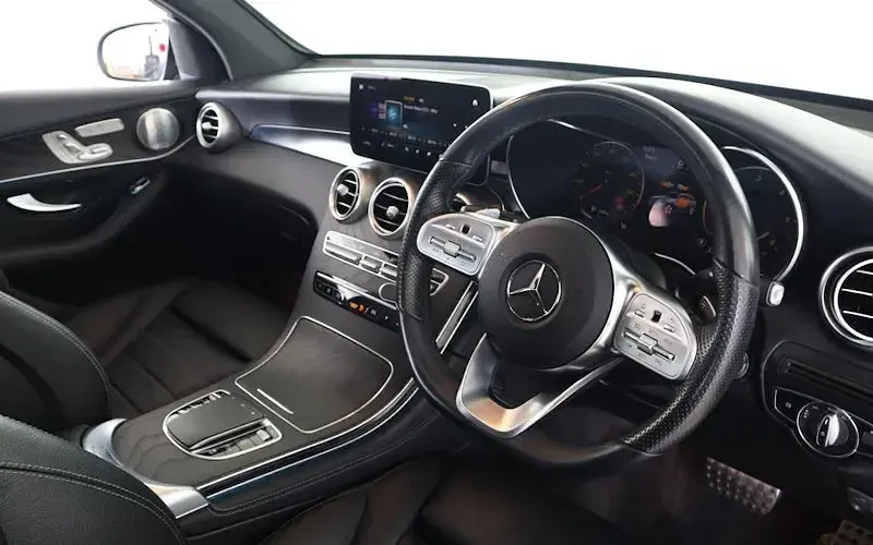 Used Mercedes GLC300 AMG Line Premium 245 HP (180 kW) 2022 SUV