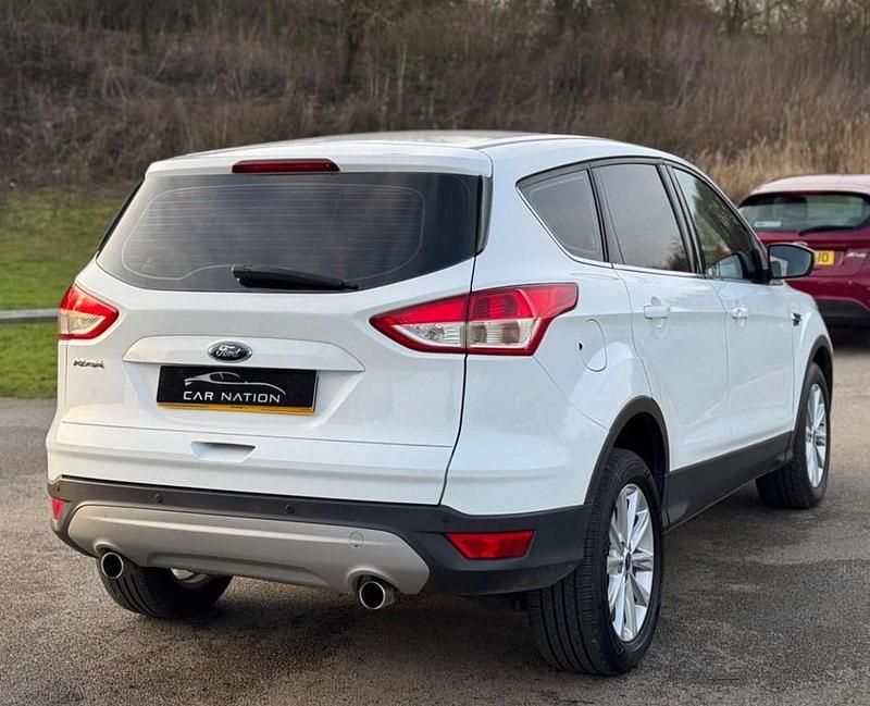 Used Ford Kuga Titanium 147 HP (108 kW) 2014 White SUV