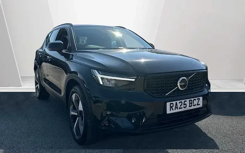 Used Volvo XC40 Plus 197 HP (144 kW) 2025 SUV