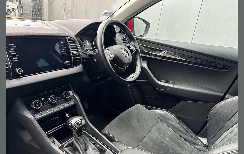 Used Skoda Karoq SE L 150 HP (110 kW) 2020 Velvet red metallic SUV