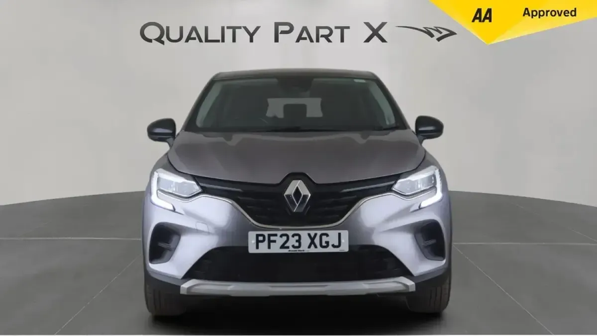Used Renault Captur Evolution 143 HP (105 kW) 2023 Grey SUV