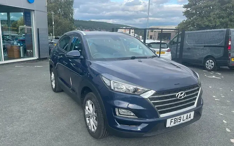 Used Hyundai Tucson SE 132 HP (97 kW) 2019 Blue SUV