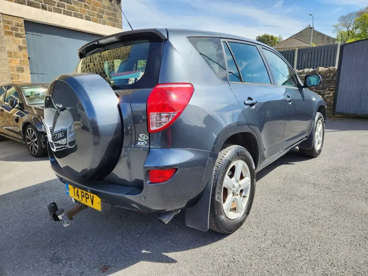 Usado Toyota RAV4 2006 Gris SUV