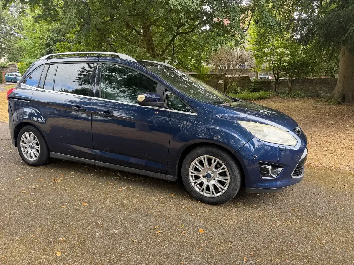 Used Ford Grand C-Max Titanium 113 HP (83 kW) 2011 Blue MPV
