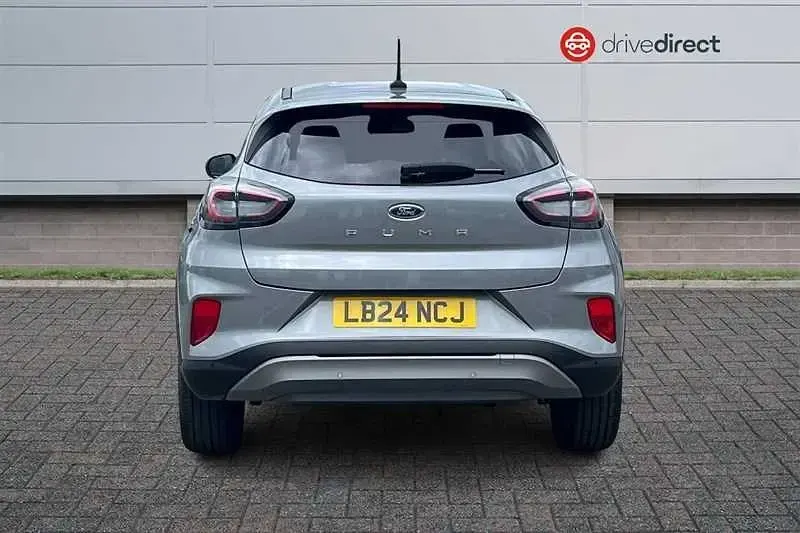 Begagnad Ford Puma Titanium 125 HK (91 kW) 2024 Silver SUV