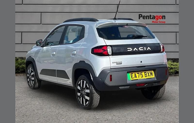 Ny Dacia Spring Expression 47 kW (65 HK) 2025 Grå Halvkombi