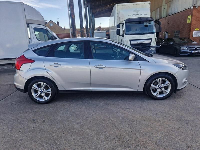 Used Ford Focus Zetec 2013 Silver Hatchback