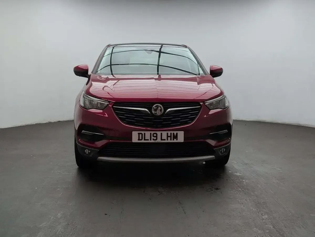 Used Vauxhall Grandland X Elite 130 HP (95 kW) 2019 Red SUV