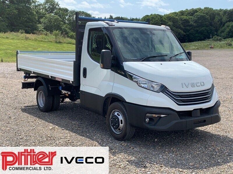 White New 2025 Iveco Daily | £42,995 - Image 1/4