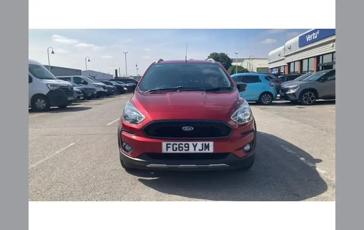 Used Ford Ka Plus Active 84 HP (61 kW) 2019 Red Hatchback