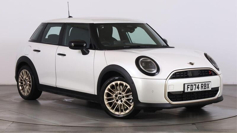 White Used 2025 Mini Cooper S Hatch Hatchback | £27,000 (A bit pricey) - Image 1/4