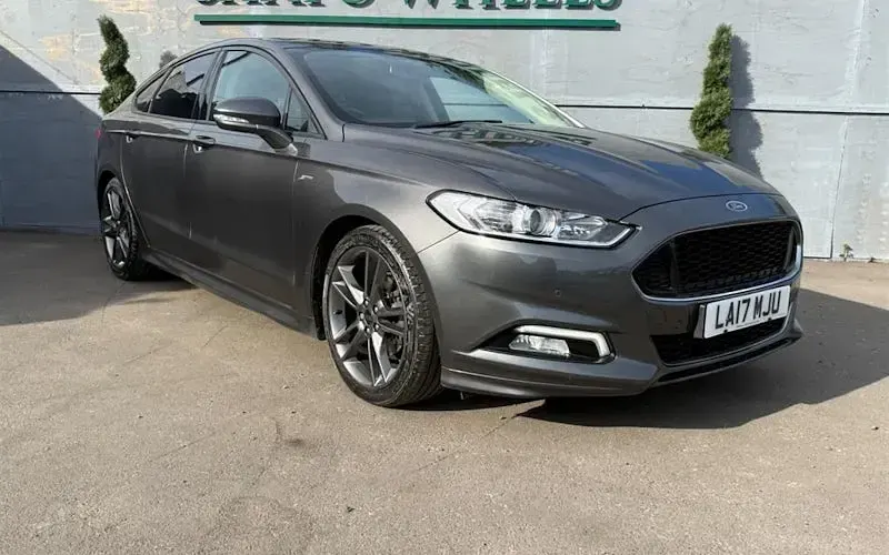 Usado Ford Mondeo ST-Line 179 HP (131 kW) 2018 Citadino
