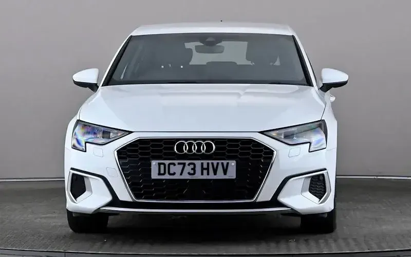 Used Audi A3 Sportback e-tron Sport 204 HP (150 kW) 2024 White Hatchback
