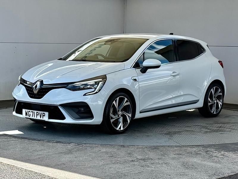 Used Renault Clio V RS Line 140 HP (102 kW) 2021 White Hatchback