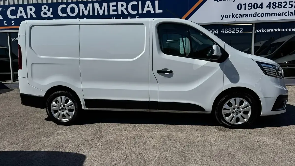 Used Renault Trafic 2023 White