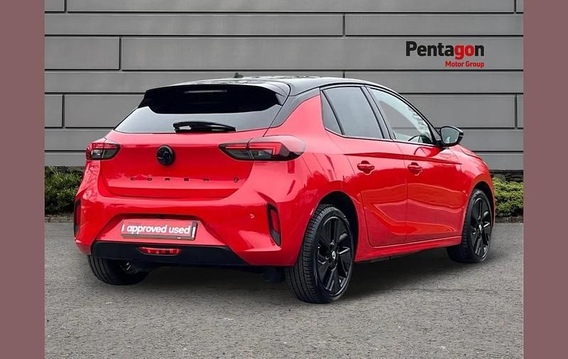 Used Vauxhall Corsa-e Edition 100 kW (136 HP) 2022 Red Hatchback