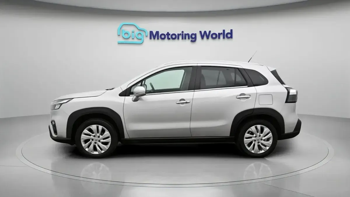 Used Suzuki SX4 S-Cross 129 HP (94 kW) 2023 Silver SUV