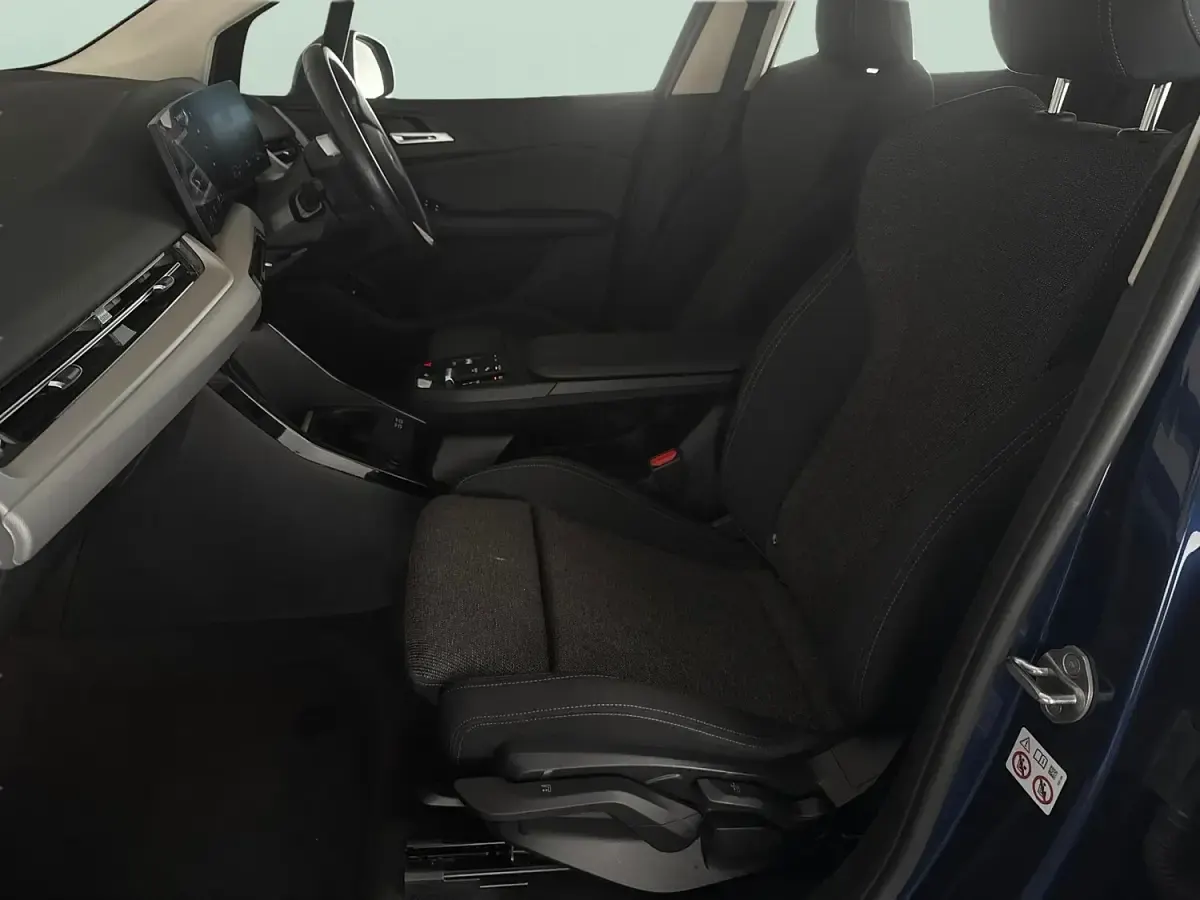 Used BMW 225 Sport Line 2023 Blue Hatchback