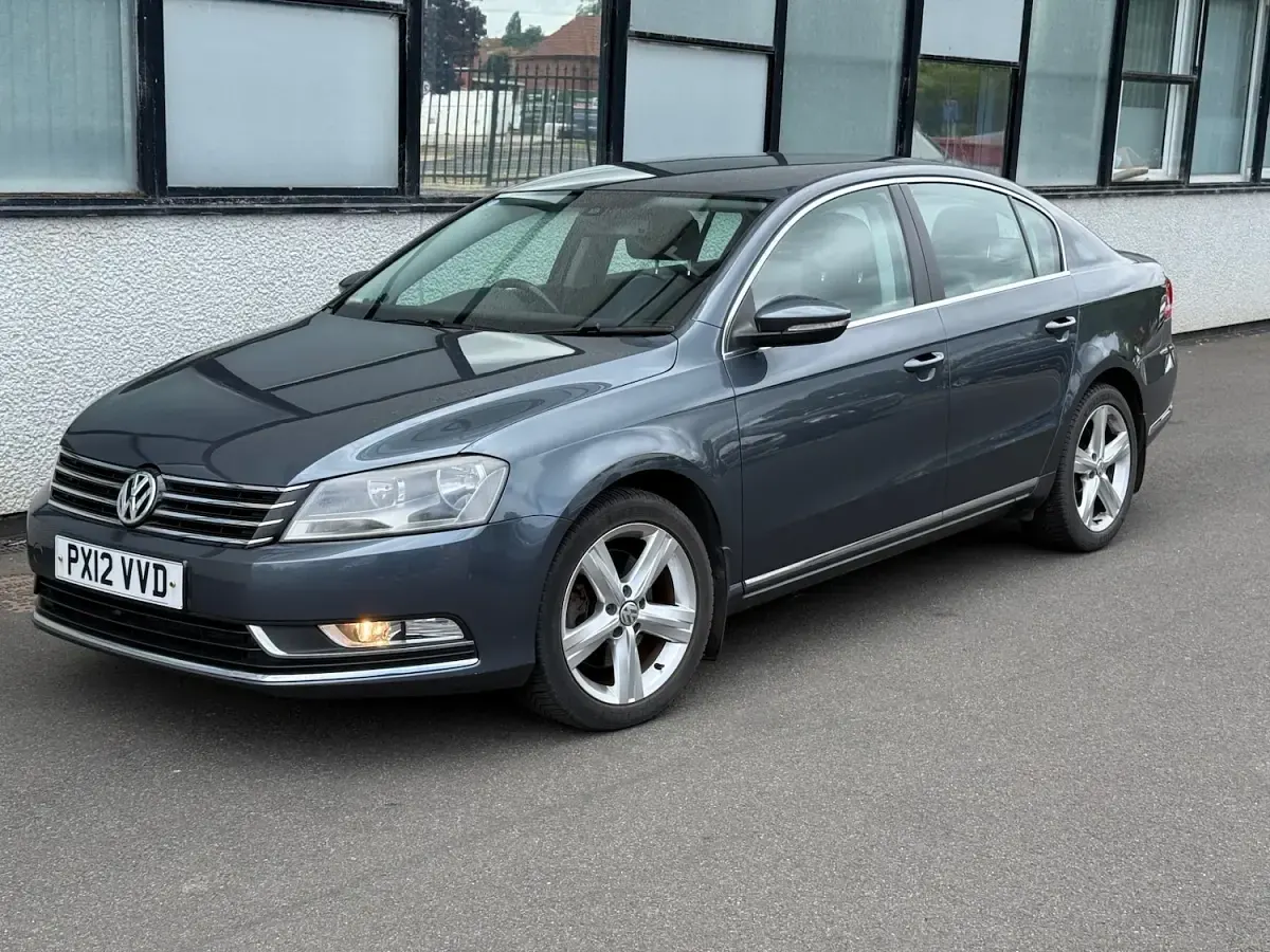 Used VW Passat SE 140 HP (102 kW) 2012 Grey Sedan