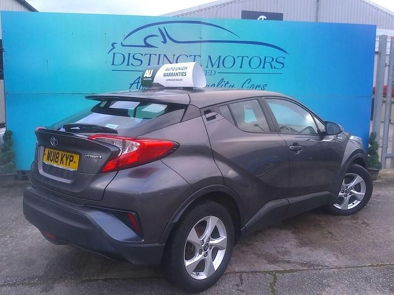 Used Toyota C-HR 122 HP (89 kW) 2018 Grey SUV