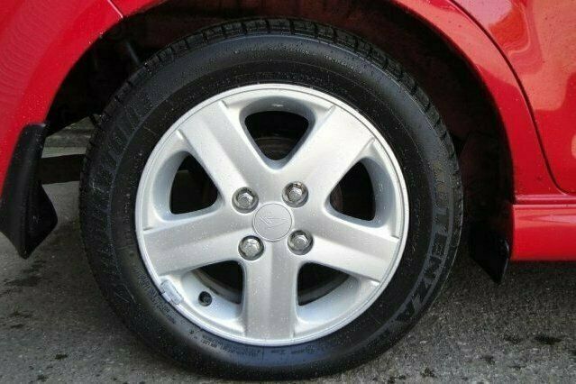 Used Daihatsu YRV 2001 MPV