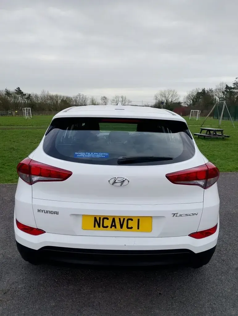 Used Hyundai Tucson 116 HP (85 kW) 2016 White SUV