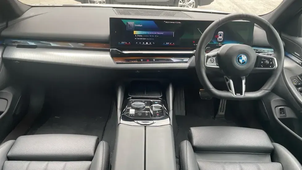 Used BMW i5 M Sport 246 kW (335 HP) 2025 White Estate
