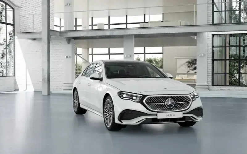 Novo Mercedes E220 AMG Line Premium Plus 197 HP (144 kW) 2026 Sedan