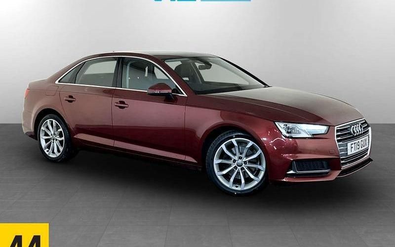 Used Audi A4 Sport 150 HP (110 kW) 2019 Red Sedan