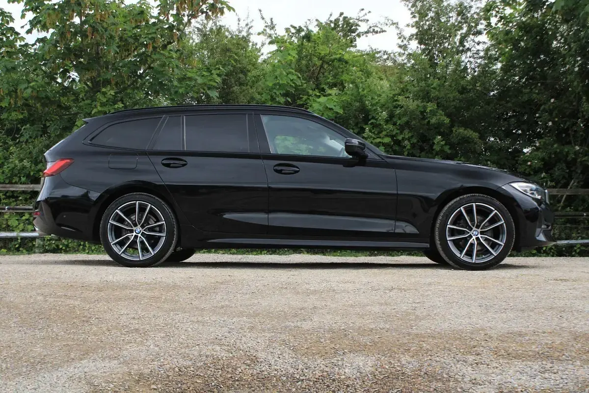 Used BMW 320 Sport Line 2020 Black Estate