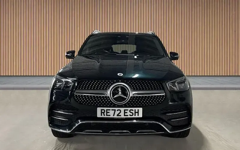 Used Mercedes GLE400 AMG line 330 HP (242 kW) 2022 Emerald green  metallic finish SUV