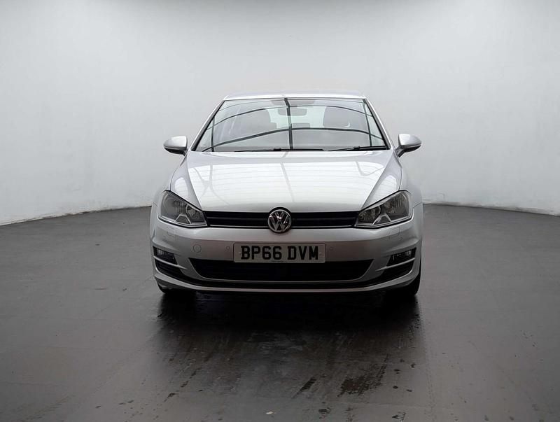 Used VW Golf VII Edition 125 HP (91 kW) 2016 Silver Hatchback