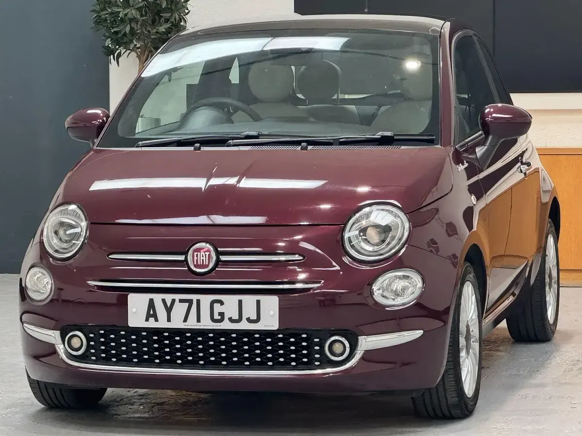 Used Fiat 500 Dolcevita 70 HP (51 kW) 2021 Red Hatchback