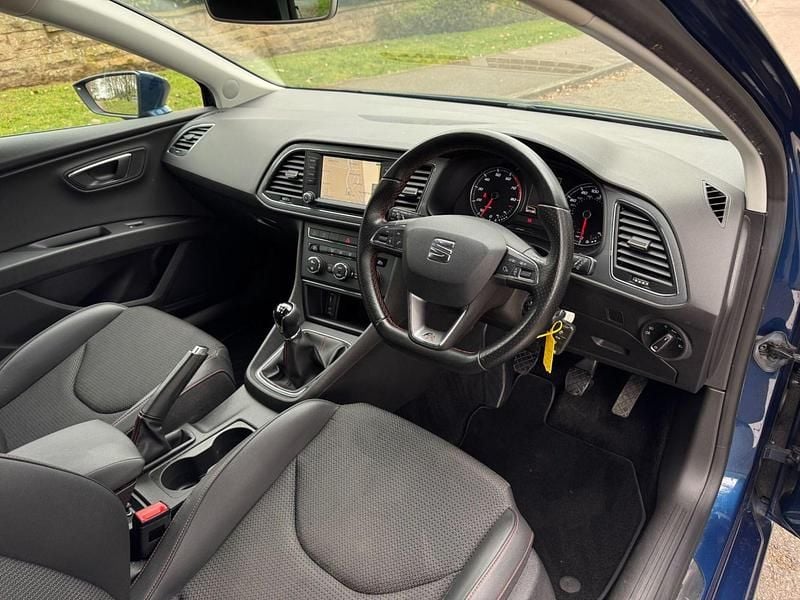 Used Seat Leon FR 125 HP (91 kW) 2017 Blue Hatchback