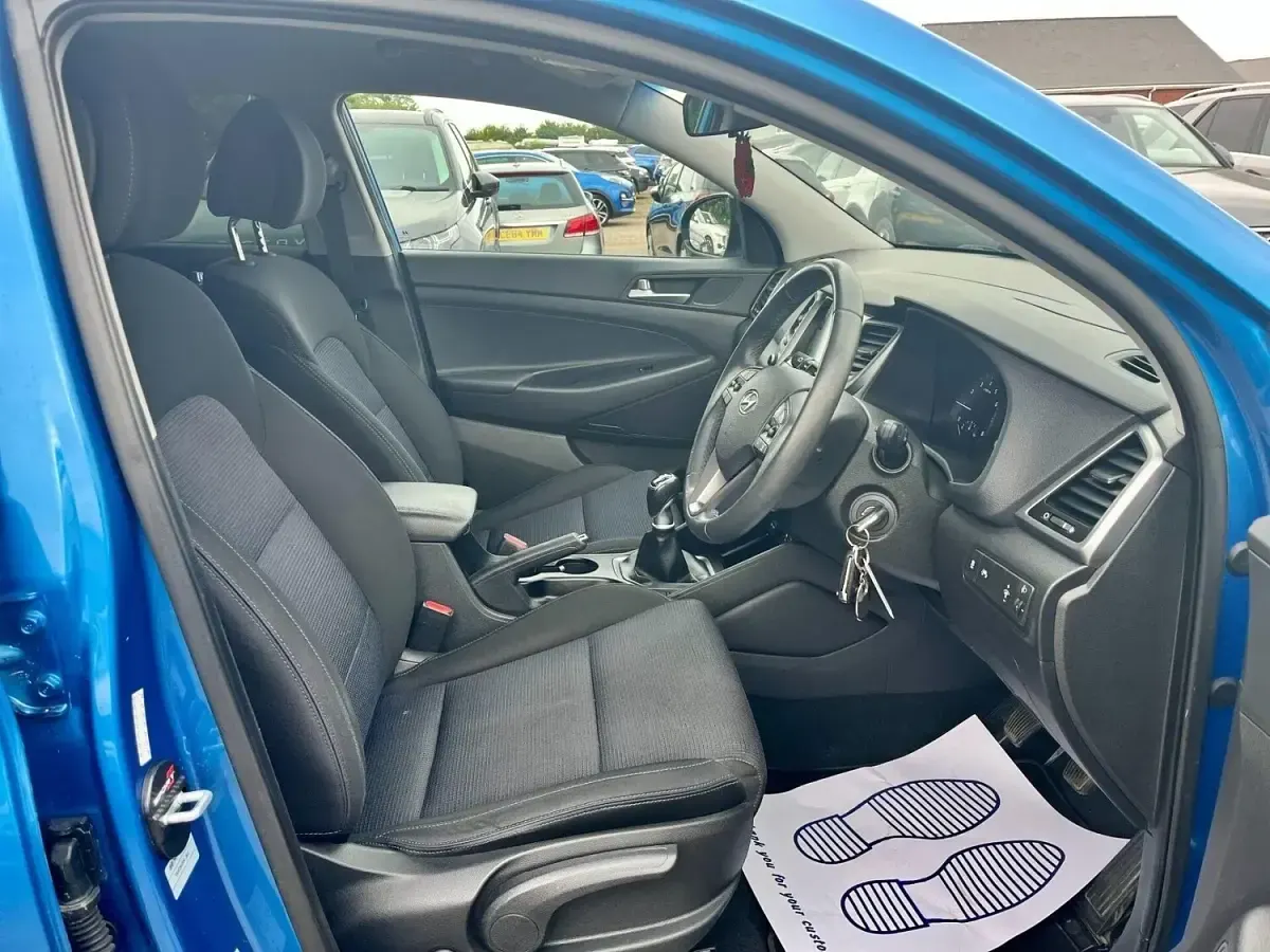 Used Hyundai Tucson SE 177 HP (130 kW) 2018 Blue SUV