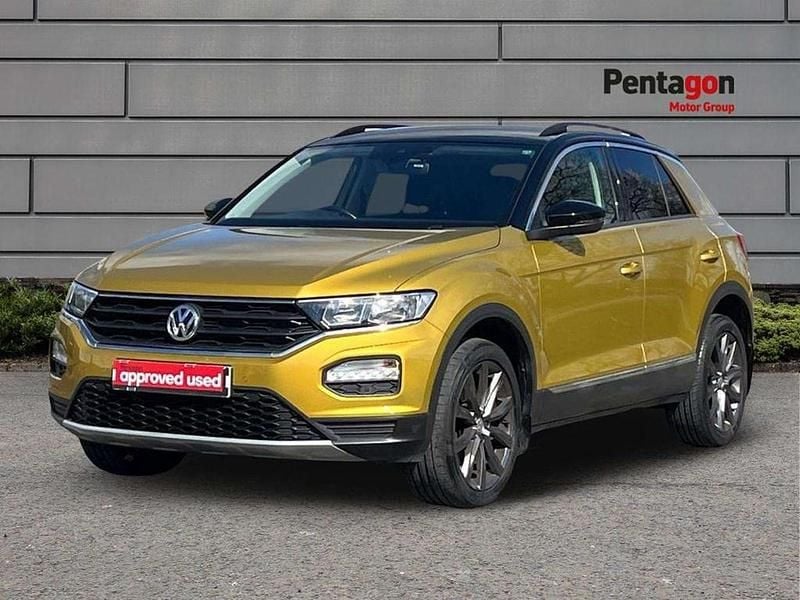 Usado VW T-Roc Design 150 HP (110 kW) 2018 Amarelo SUV