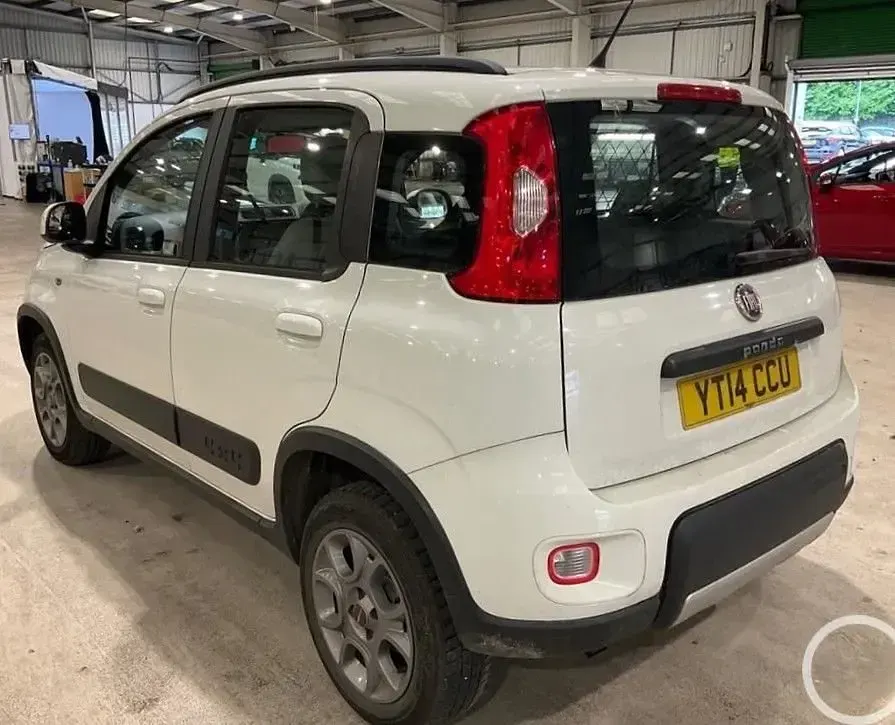 Used Fiat Panda 4x4 S 85 HP (62 kW) 2014 White Hatchback