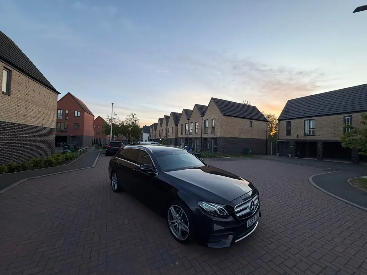 Used Mercedes E220 AMG line 2017 Black Estate