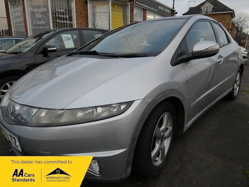 Silver Used 2007 Honda Civic ES Hatchback | £2,795 (Fair price) - Image 1/3