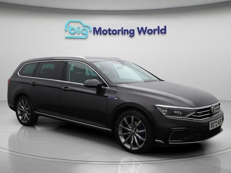 Grey Used 2022 VW Passat Advance Estate | £17,300 (Fair price) - Image 1/4
