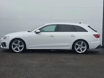 Used Audi A4 S-Line 150 HP (110 kW) 2023 White Estate