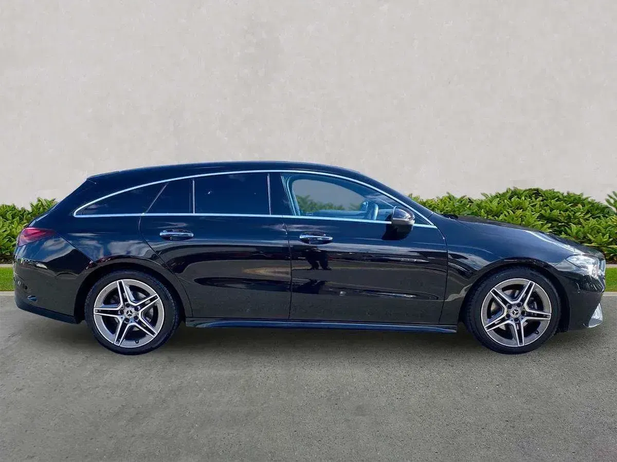 Usado Mercedes CLA180 Executive 2024 Preto Sedan