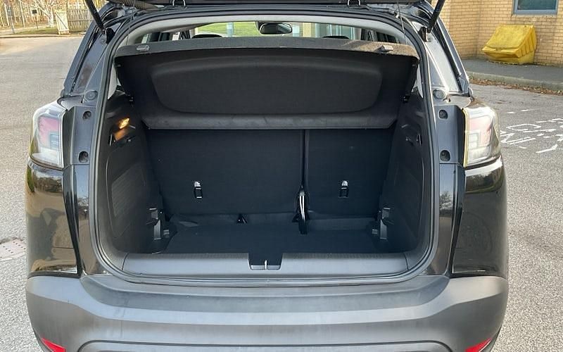 Used Vauxhall Crossland Design Edition 83 HP (61 kW) 2022 SUV