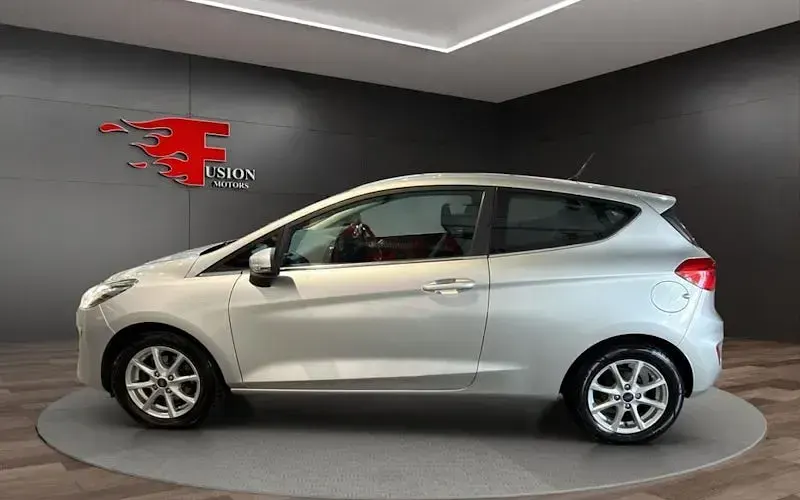 Used Ford Fiesta Zetec 86 HP (63 kW) 2019 Hatchback