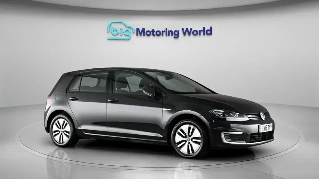 Used VW e-Golf 100 kW (136 HP) 2019 Hatchback