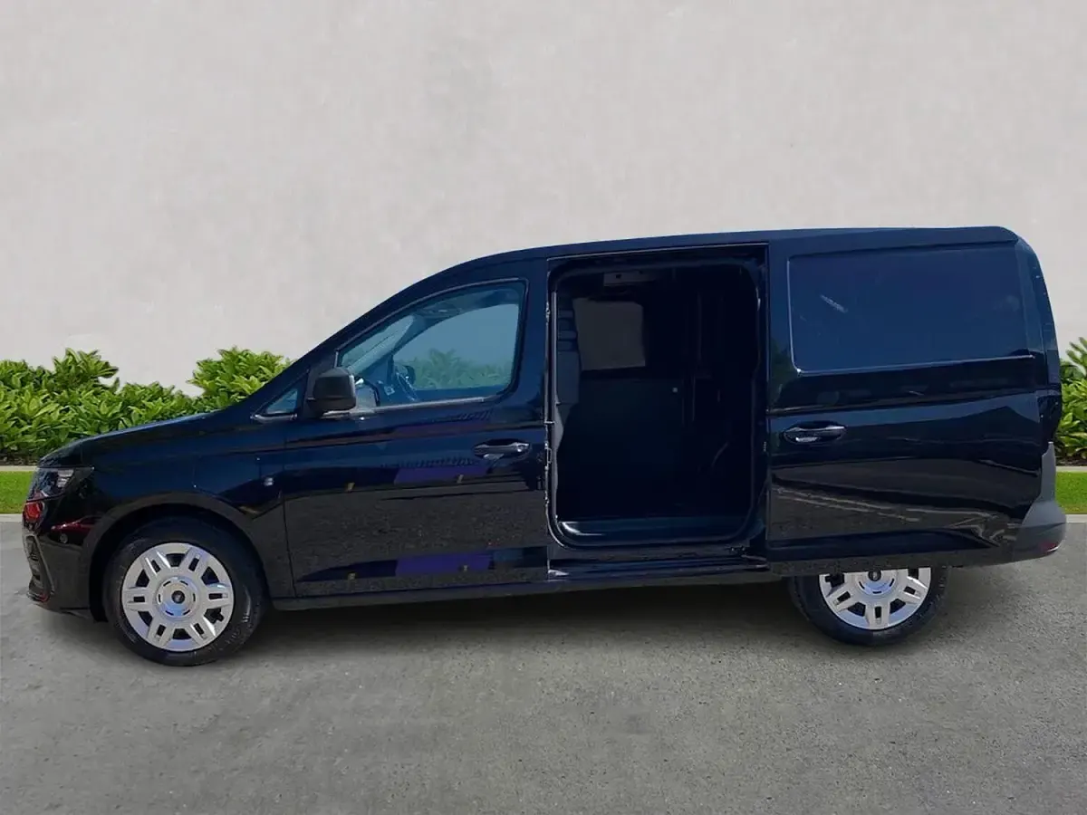 Used Ford Transit Connect Trend 150 HP (110 kW) 2025 Black MPV