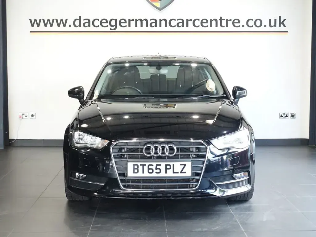 Used Audi A3 Sportback Basis 150 HP (110 kW) 2015 Black Hatchback