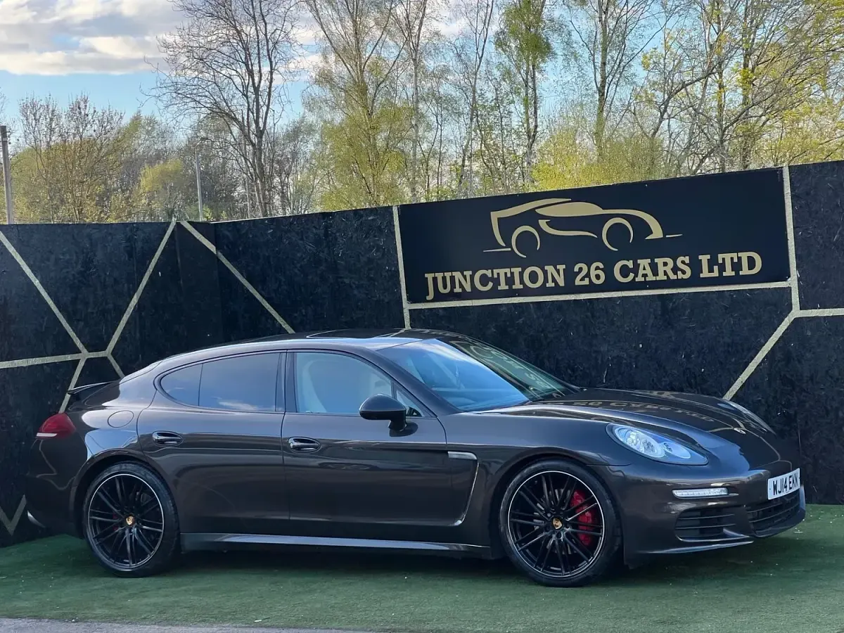 Used Porsche Panamera 300 HP (220 kW) 2014 Grey Hatchback