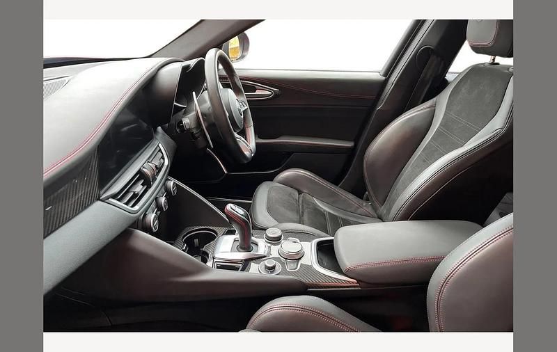 Used Alfa Romeo Giulia Quadrifoglio 510 HP (375 kW) 2020 Red Sedan