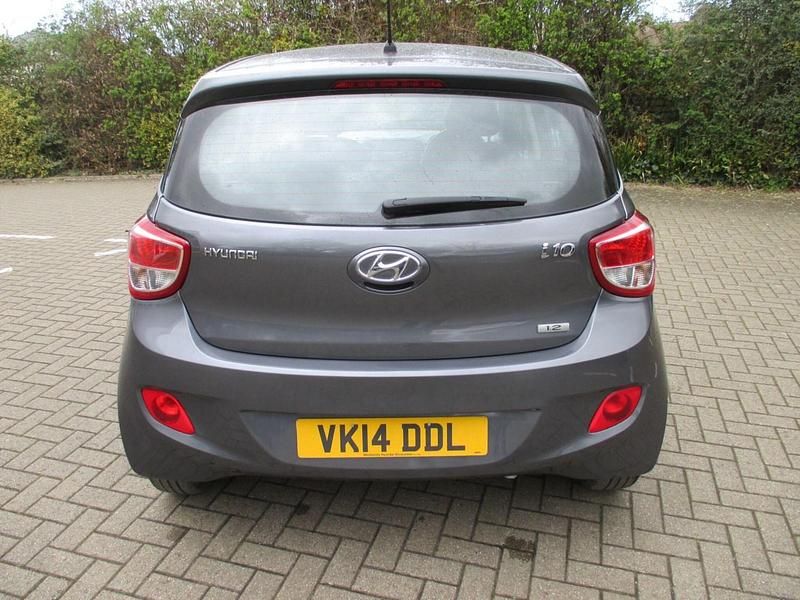 Used Hyundai i10 SE 87 HP (63 kW) 2014 Grey Hatchback